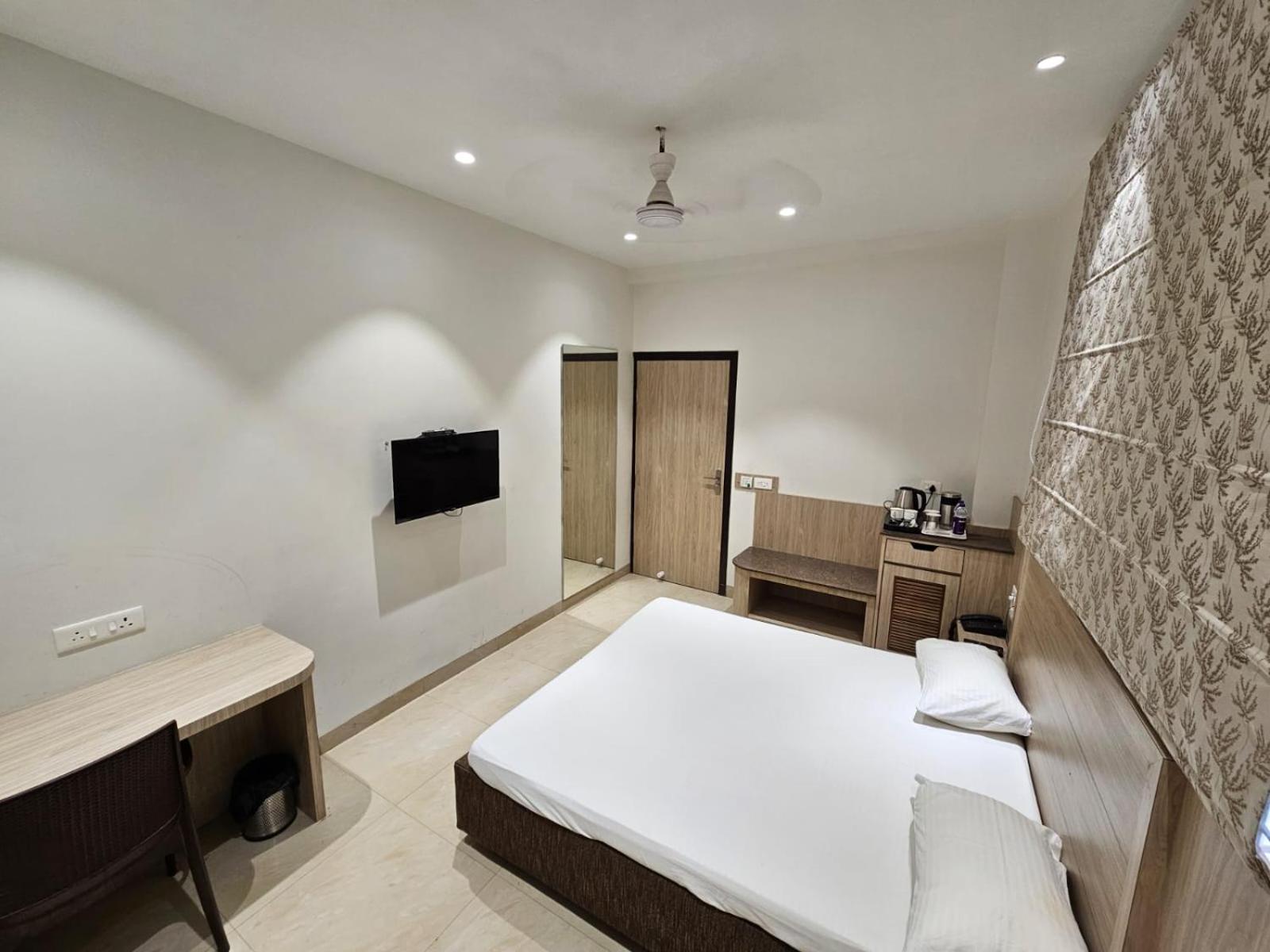 Hotel Bagla Atithi Banaras Βαρανάσι Εξωτερικό φωτογραφία