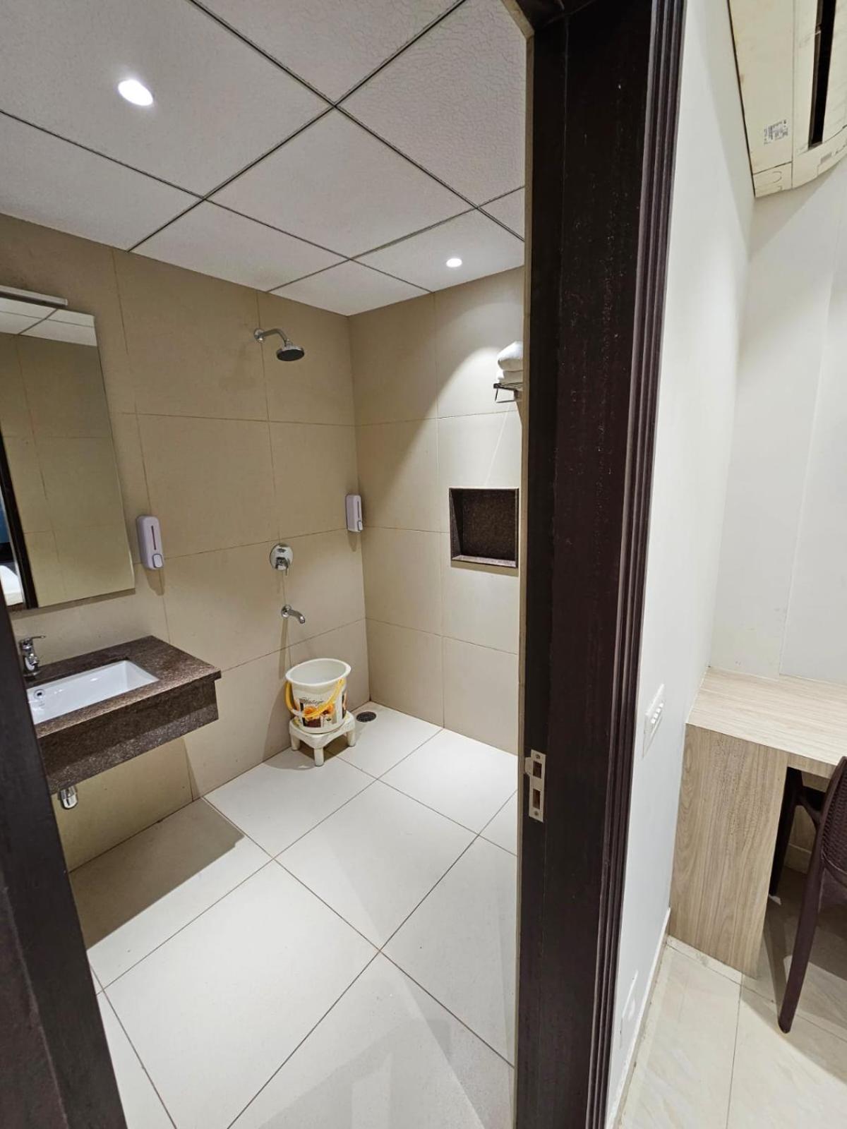 Hotel Bagla Atithi Banaras Βαρανάσι Εξωτερικό φωτογραφία